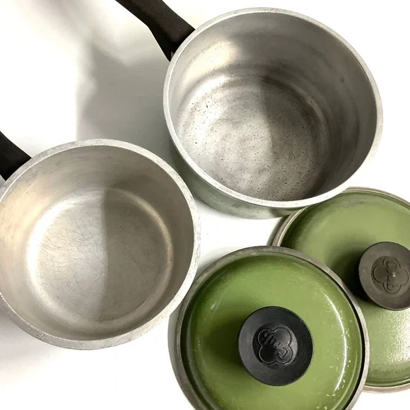 CLUB Saucepans and Lids 1qt. &1.5 qt. Vintage - Picture 3 of 5